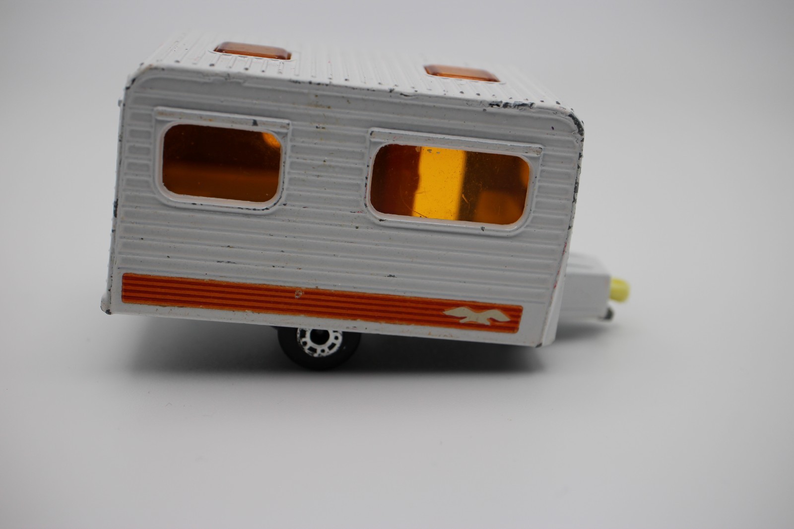 Matchbox Superfast 1977 Caravan Travel Trailer White Orange Stripes Loose 1:64