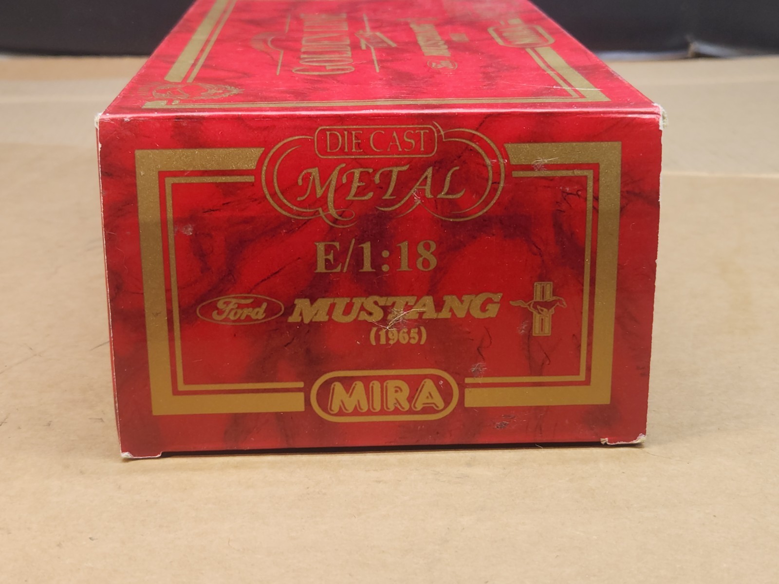 Mira 1965 Ford Mustang Convertible 1:18 Golden Line Collection Diecast Metal