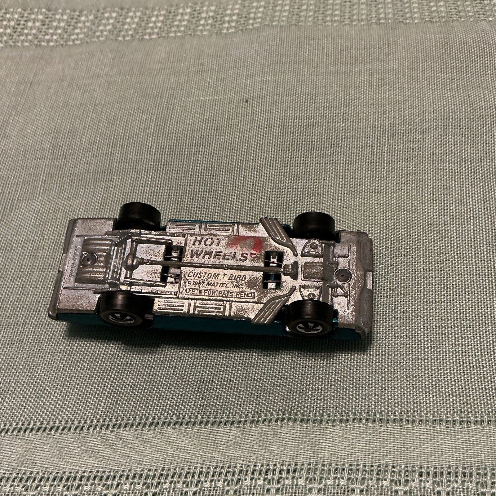 Hot Wheels Redlines Custom T-Bird 1967 Ford Blue/Black Diecast 1:64 Hood