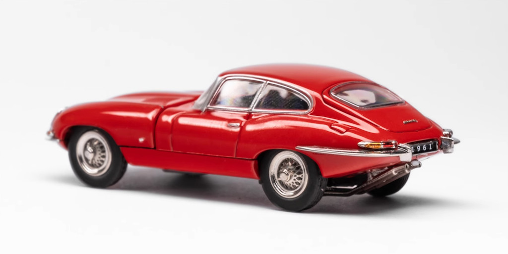 GFCC 1:64 1961 E Type Roadster Hard Top Sports Model Diecast Metal Car