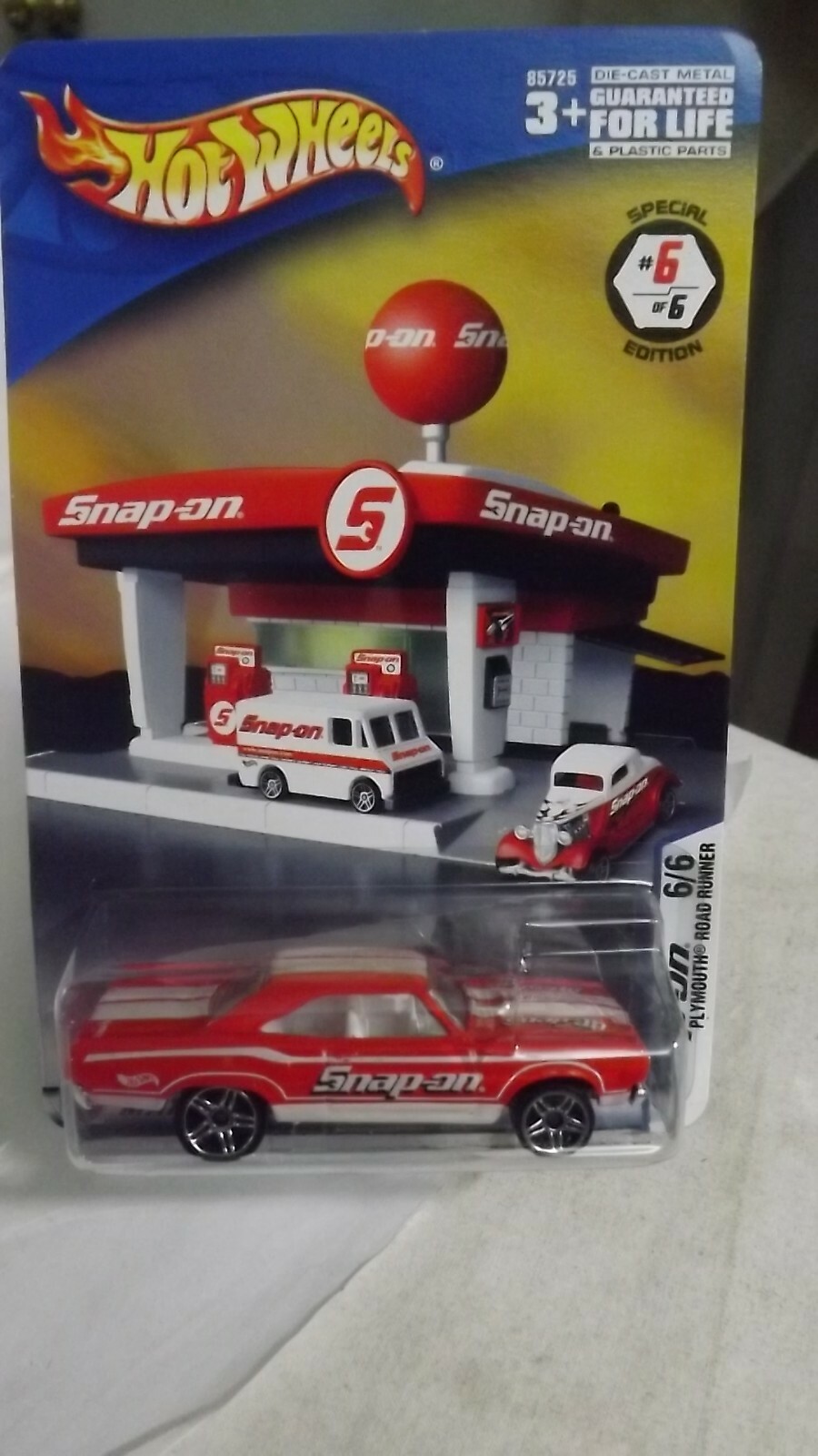 2004 Hotwheels Snap-On Plymouth Road Runner # 6/6 Special Edition 1/64 Scale
