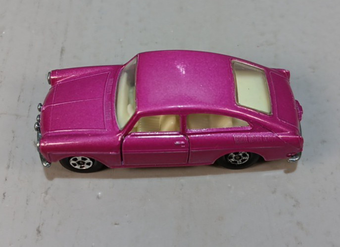 Matchbox Lesney Superfast MB67 Purple Volkswagen 1600TL w/F2 Box