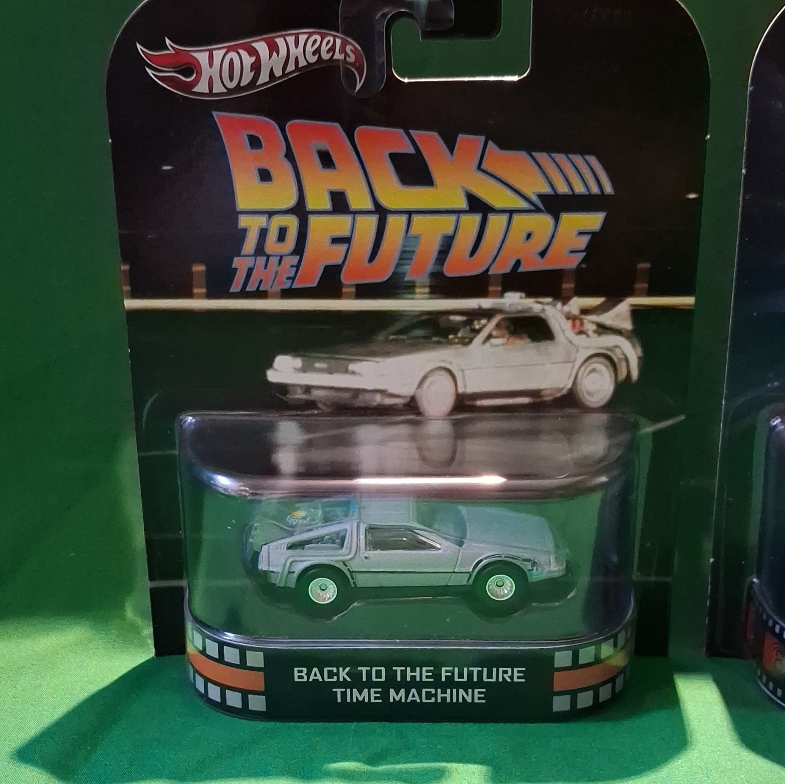 Hot Wheels Back to the Future DeLorean DMC-12 1:64 2012, 2014 Set 3 Unopened