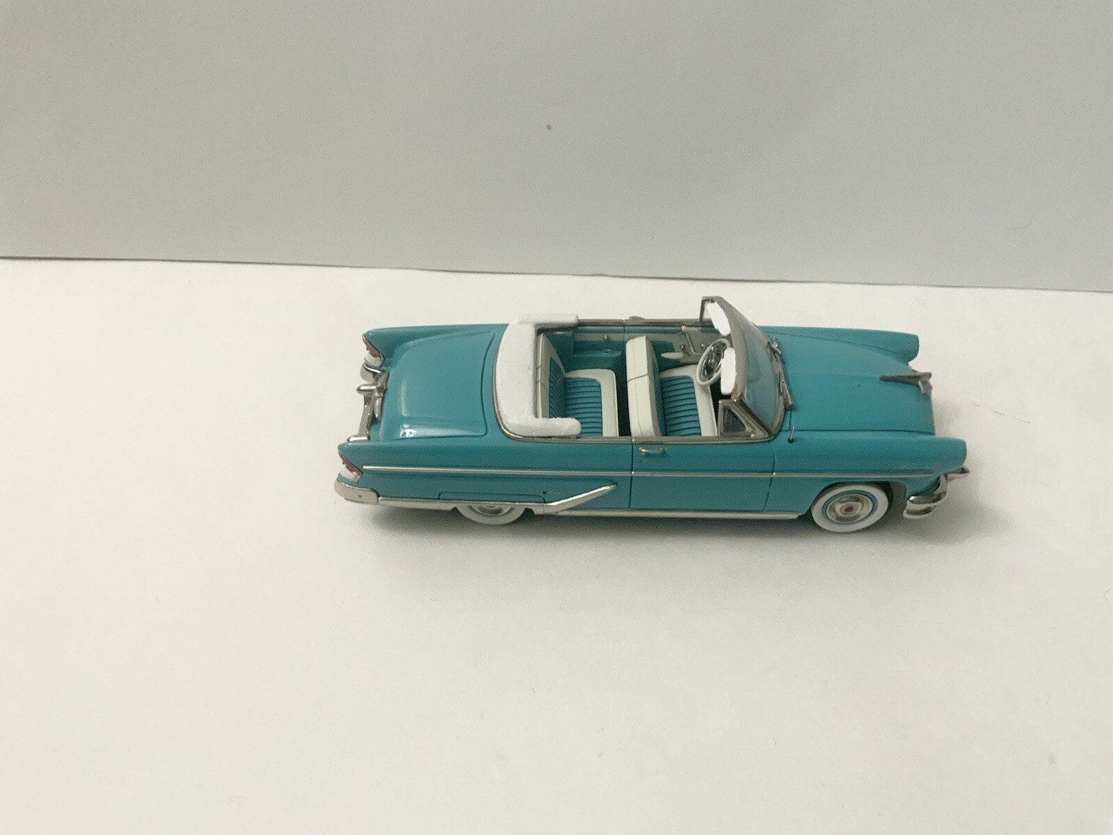 1/43 1955 Lincoln Capri convertible open turquoise MC-64 Motor city USA