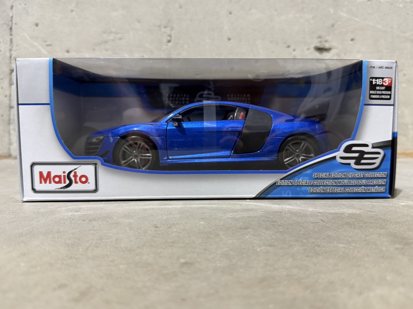 Audi R8 GT 1:18 Maisto Special Edition Diecast Model – Blue