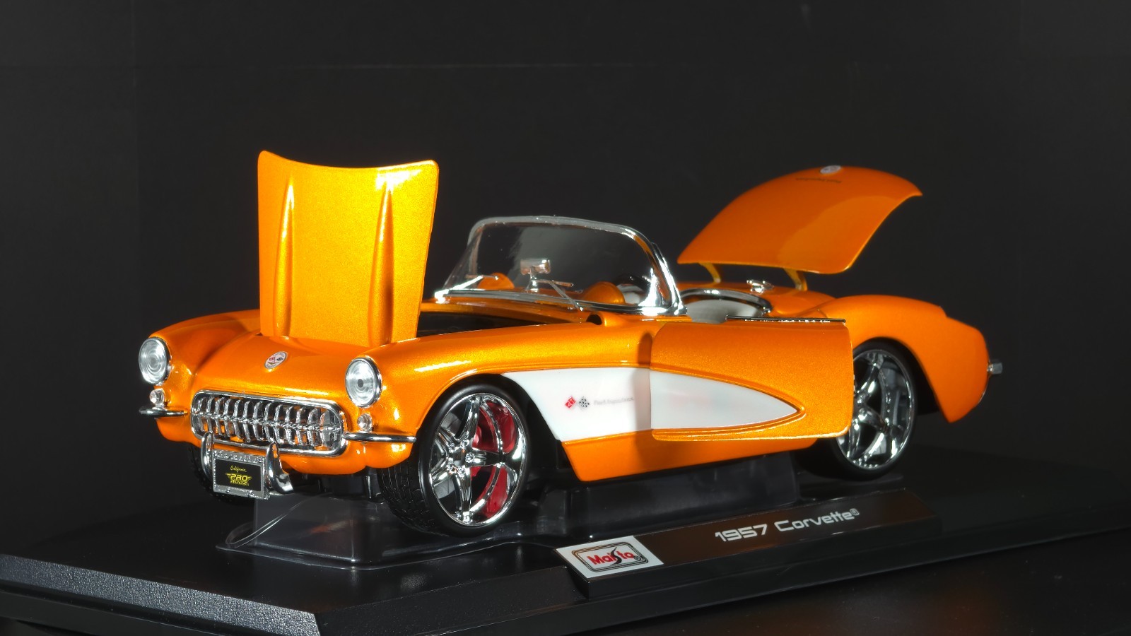 1957 Corvette 1:18 Maisto Exclusive Style Special Edition – Orange