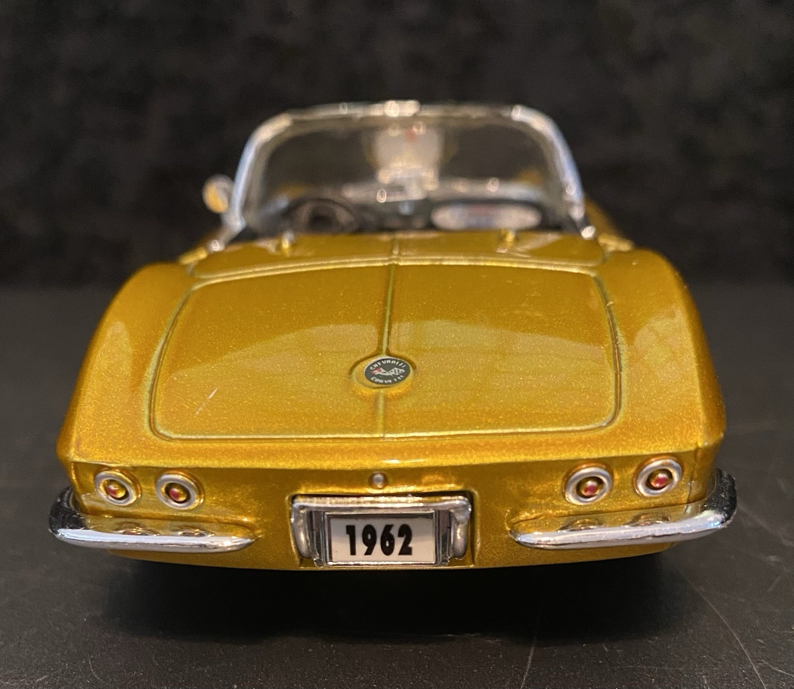 1962 Gold Chevrolet Corvette Convertible 1/32 Scale. SS 5750. Pullback action.