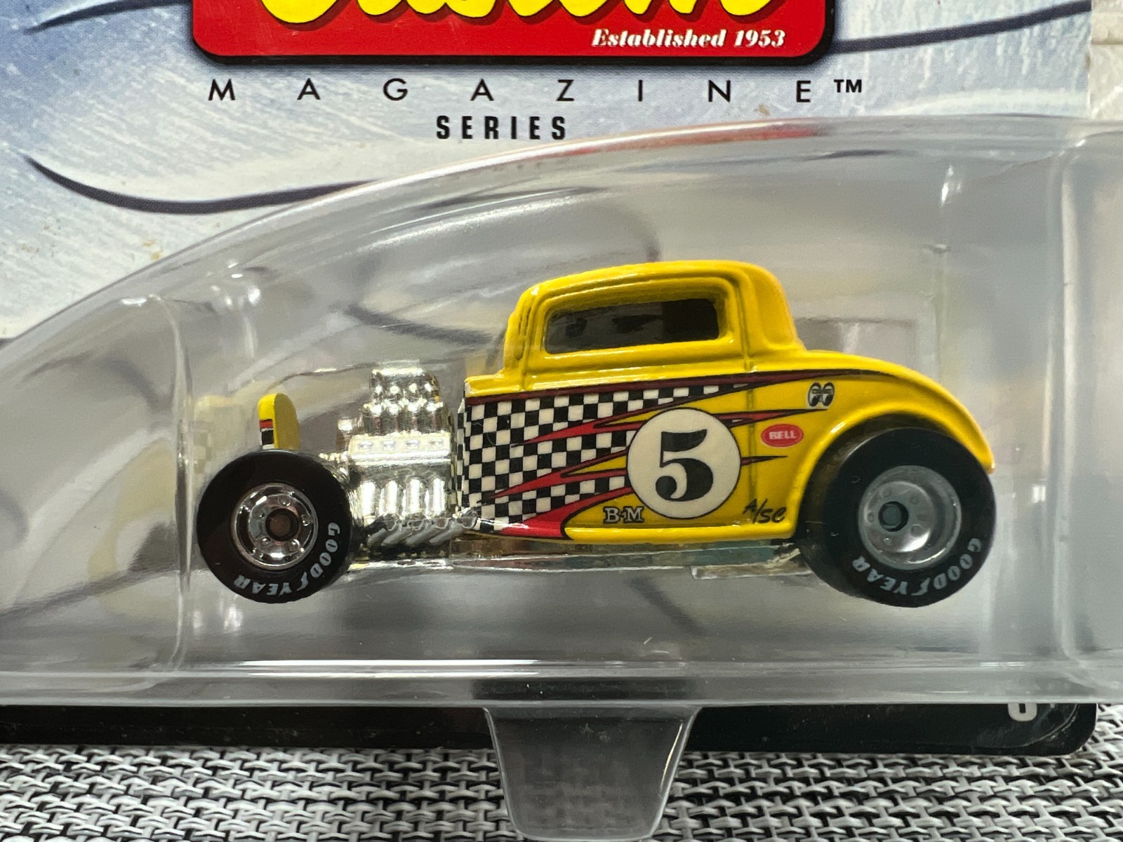Hot Wheels Rod & Custom Magazine Series ’32 Ford No.1/4 Yellow