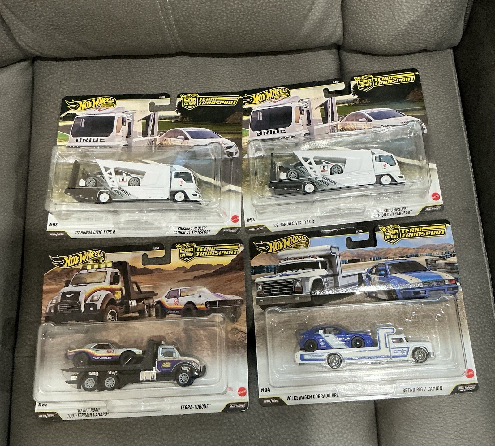 Hot Wheels 2026 Team Transport Bride Honda Civic 🔥 Factory Sealed Case🔥