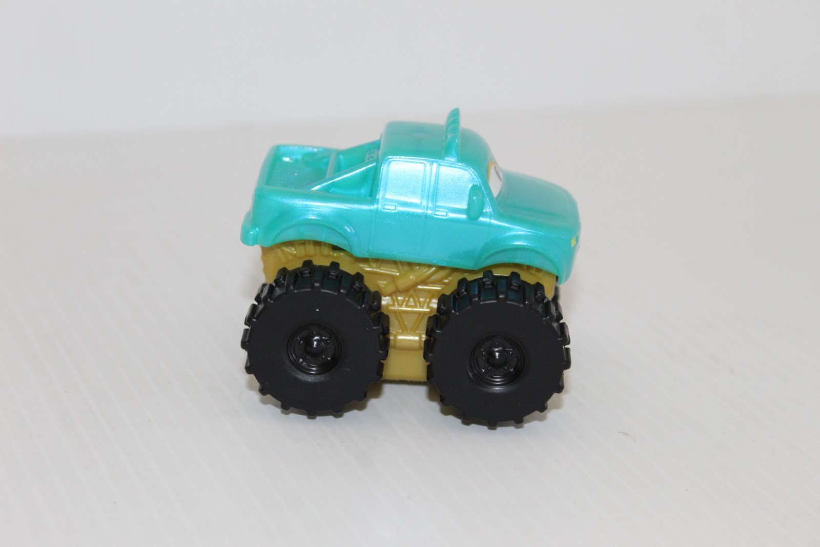 Disney Pixar Cars On The Road Circus Stunt Ivy toy vehicle from McDonald’s