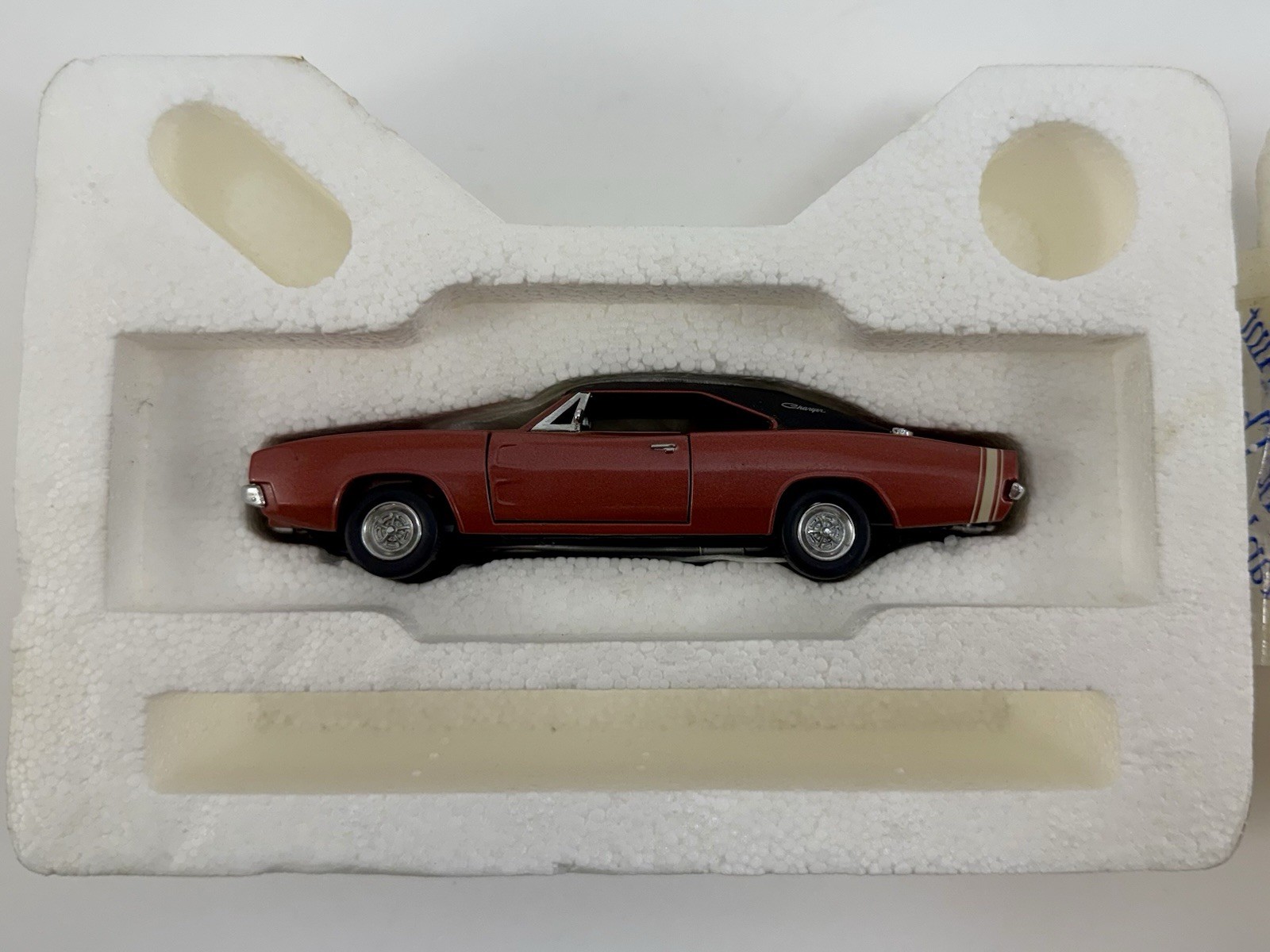 Franklin Mint B11RJ56 1968 Dodge Charger R/T Beaten Copper 1:43 Diecast Model