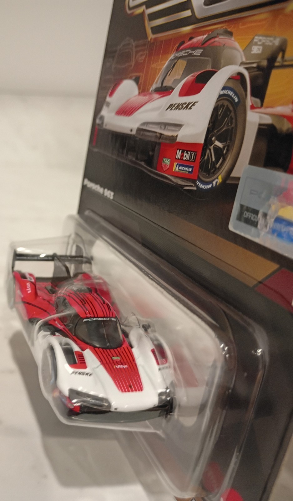 2025 Hot Wheels Elite 64 # 17 Penske Porsche 963 New Sealed