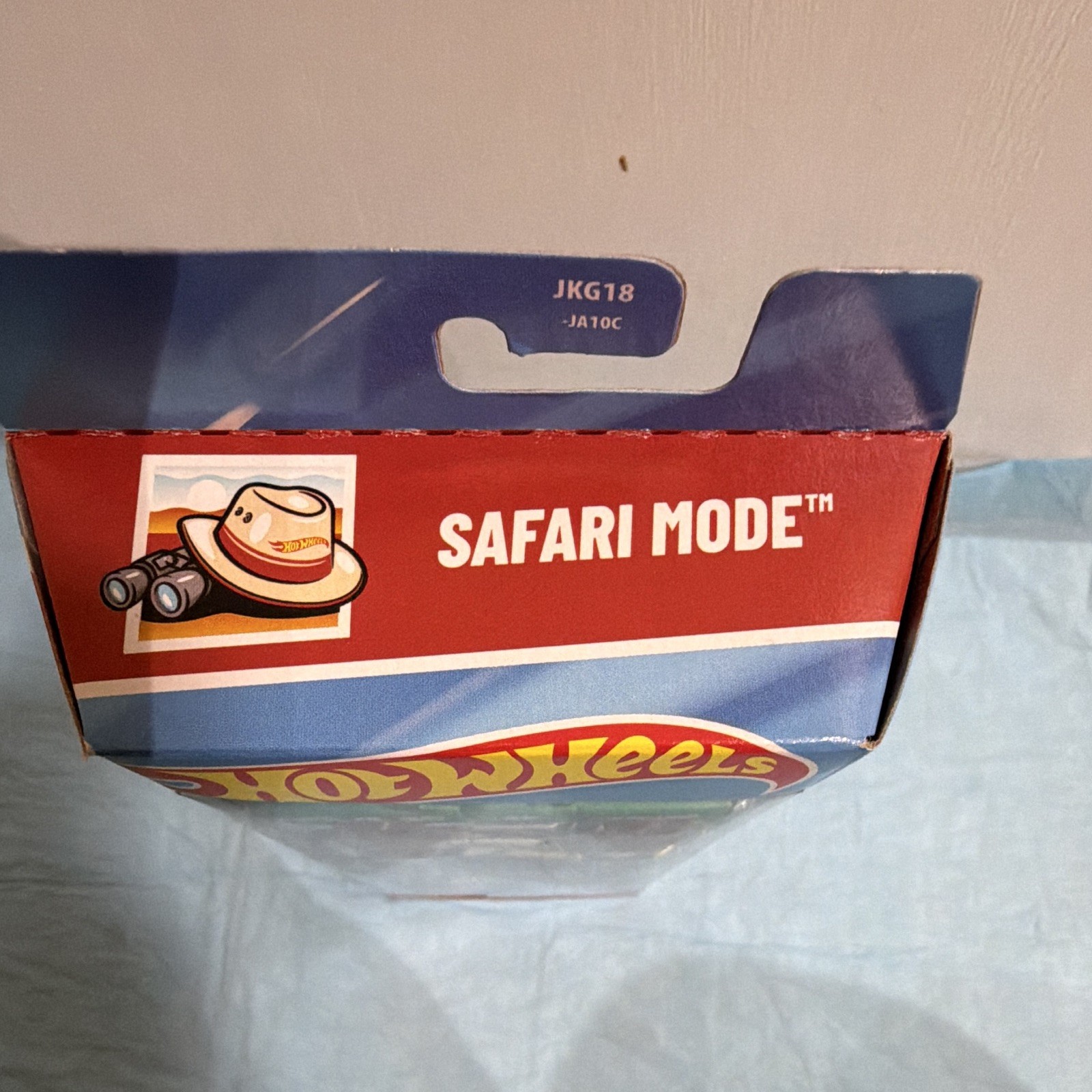 Hot Wheels Safari Mode 5-Pack 1:64 Diecast Cars Set, Unopened Box