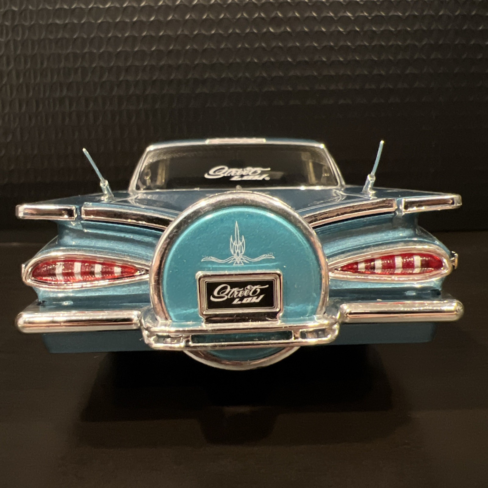 RARE 2001 Jada Toys Street Low 1959 Chevy Impala Blue 1/24 Lowrider Diecast