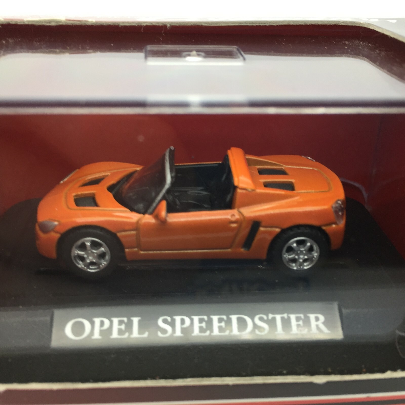 Road Signature Yat Ming Opel Speedster Convertible Car Orange Die Cast 1/72