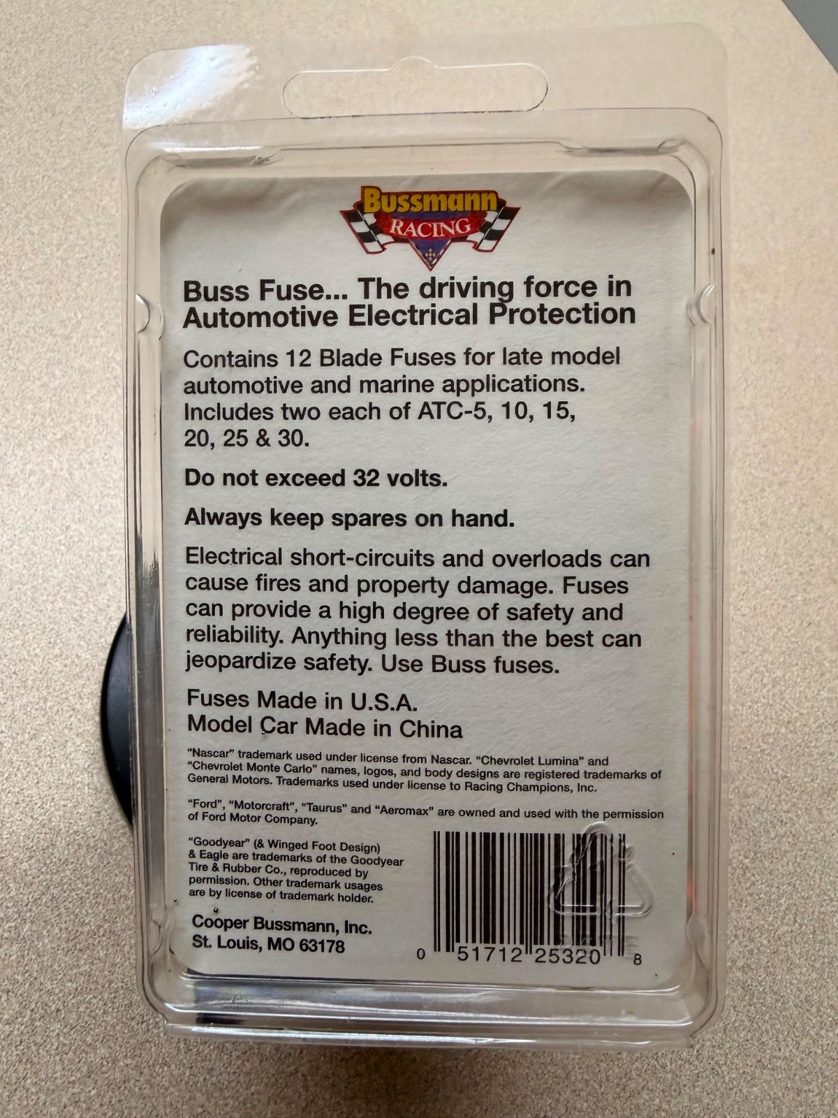 Racing Champions Buss Fuse NASCAR Ricky Rudd Tide Ford Taurus 1:64