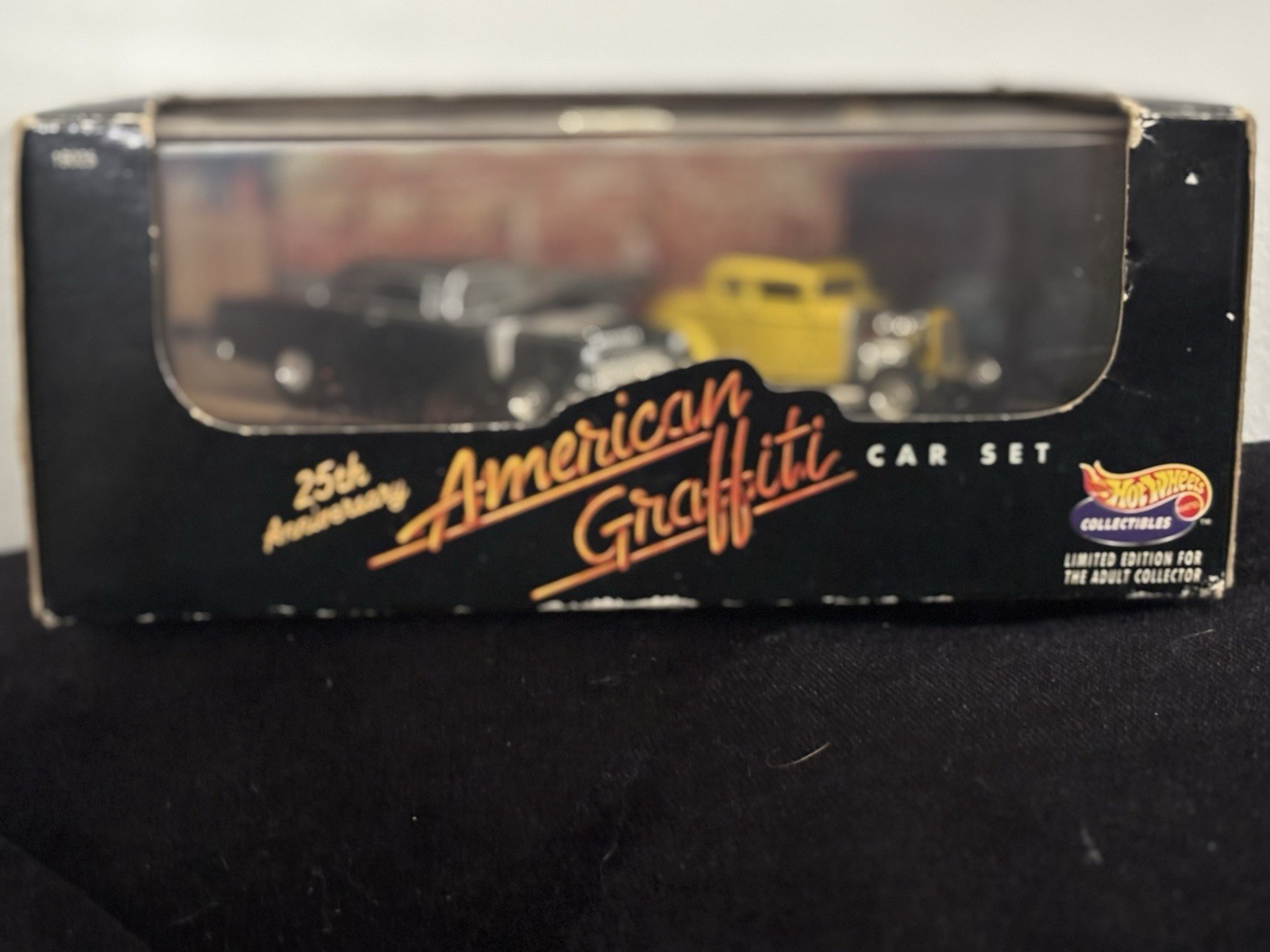 Hot Wheels 1:64 1998 American Graffiti Mel’s Drive-In 2 Car Set #19025 LE F0168