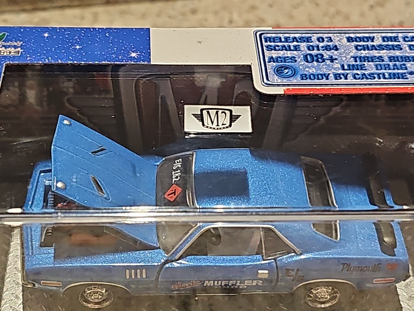 M2 Machines Auto-Drags 1971 Plymouth Cuda 383 1:64 Scale Diecast Car