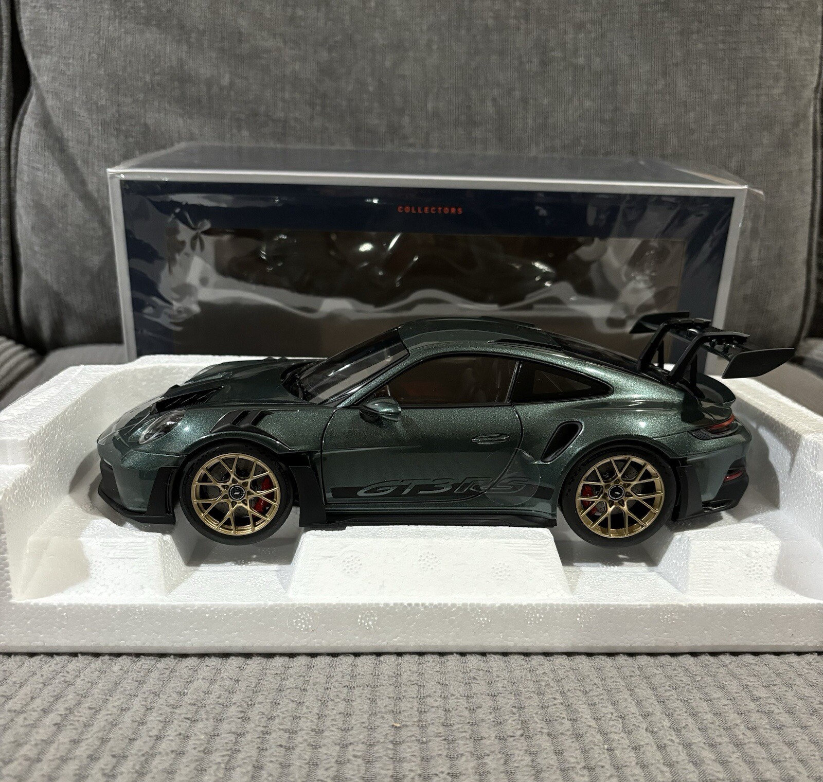 1/18 Norev Porsche 911 (992) GT3 RS 2022 Dark Green Metallic Diecast Limit 504pc