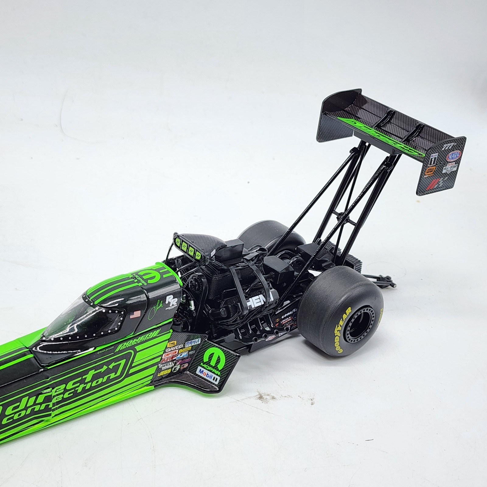 16A Auto World 2023 LEAH PRUETT Direct Connection Top Fuel Dragster *Autographed