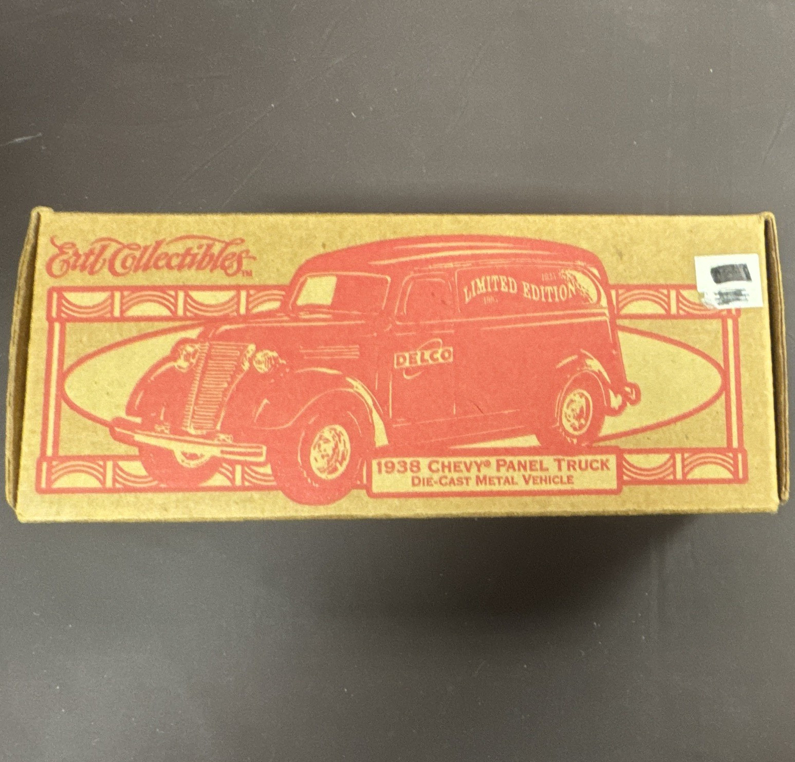 Ertl Collectibles 1:25 1938 Chevrolet Panel Truck Delco Electronics LE