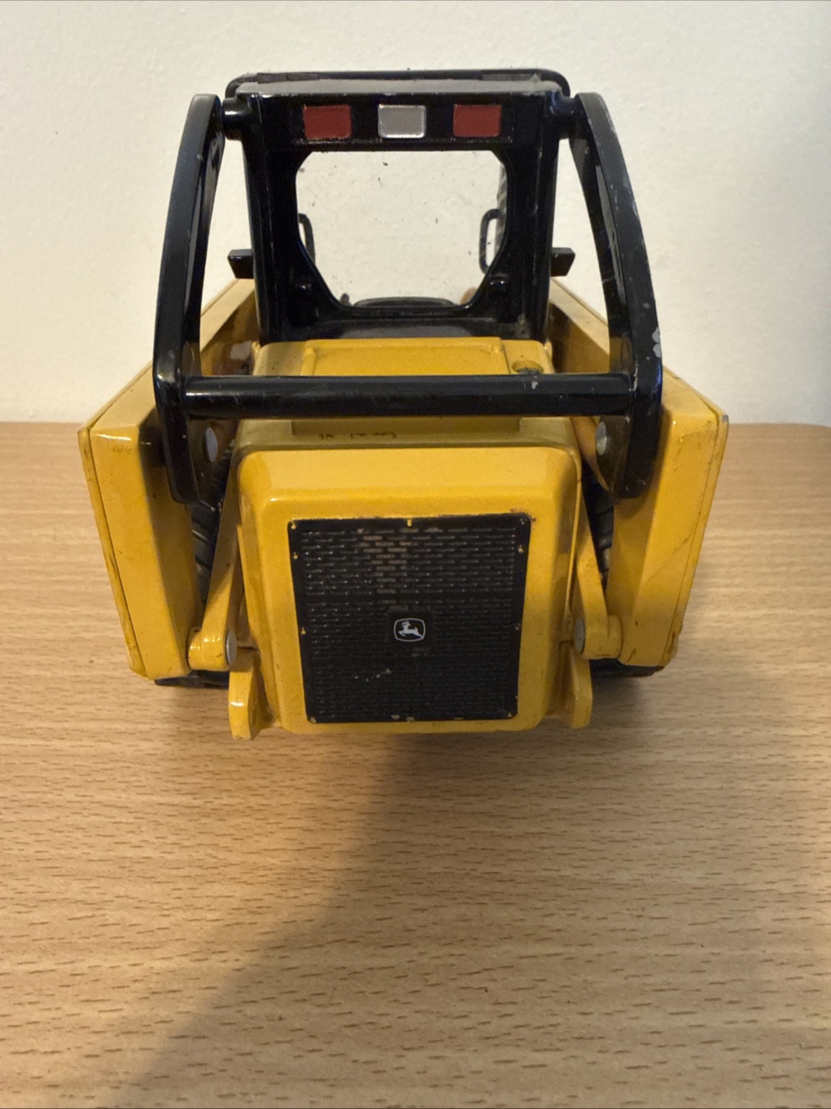 ERTL John Deere 320 Skid Loader VERY HEAVY