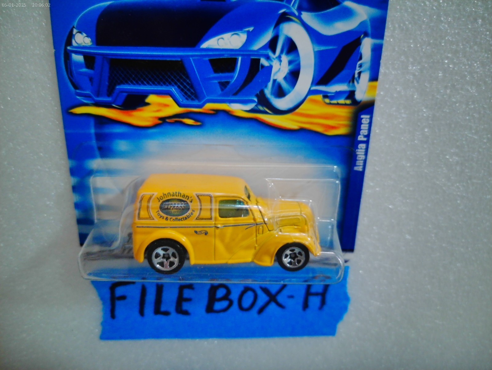 HOT WHEELS ANGLIA YELLOW PANEL TRUCK # 097 MATTEL NEW 1:64