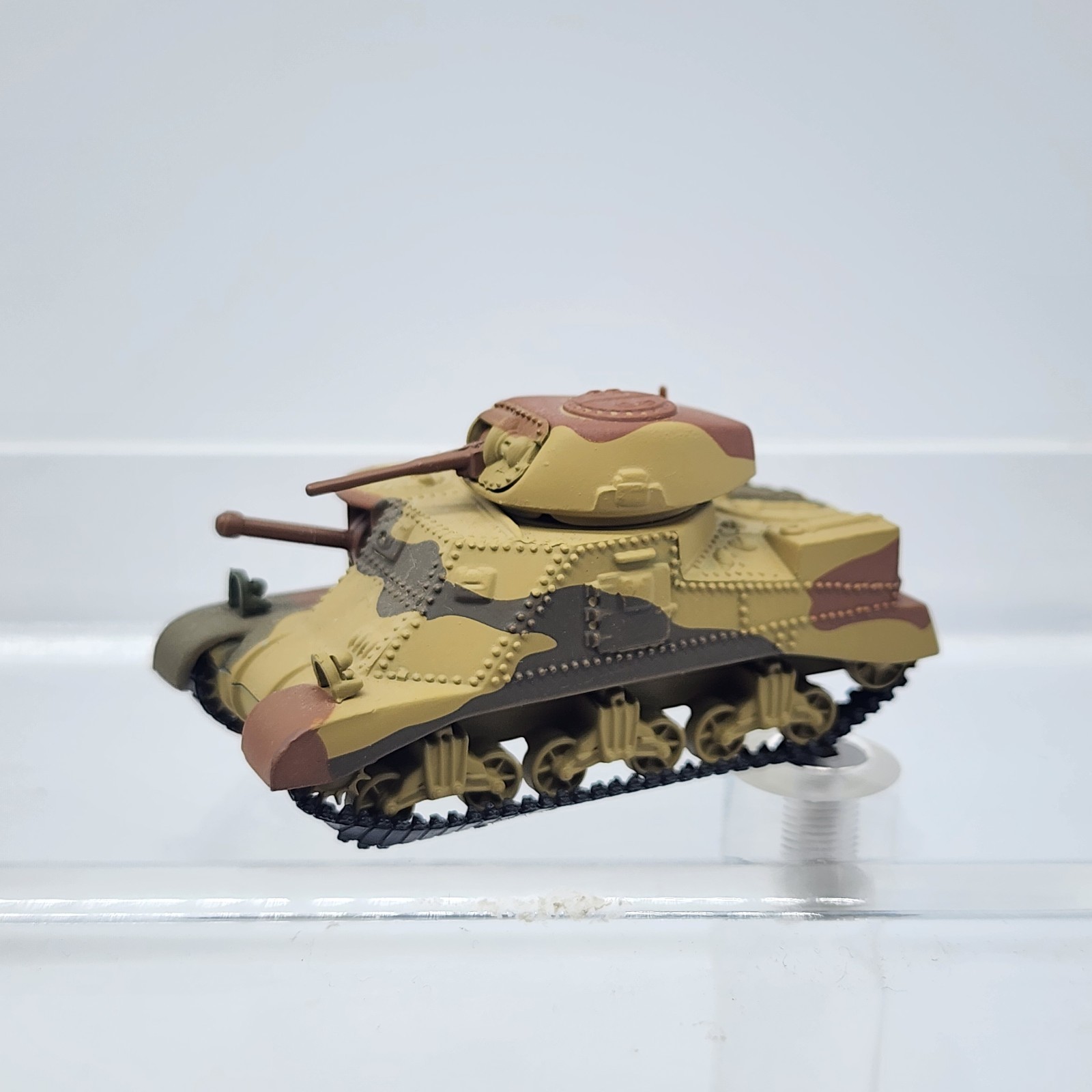 Johnny Lightning Military WWII M3 Grant Tank Chevy Staff Car Sherman Tank Lot