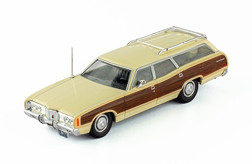Ford LTD Country Squire (1972) Diecast 1:43 Mexican Cars New and sealed
