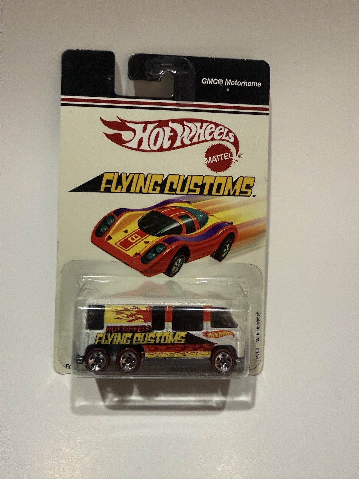 Hot Wheels Flying Customs GMC Motorhome 1:64 White Red Yellow Black Diecast