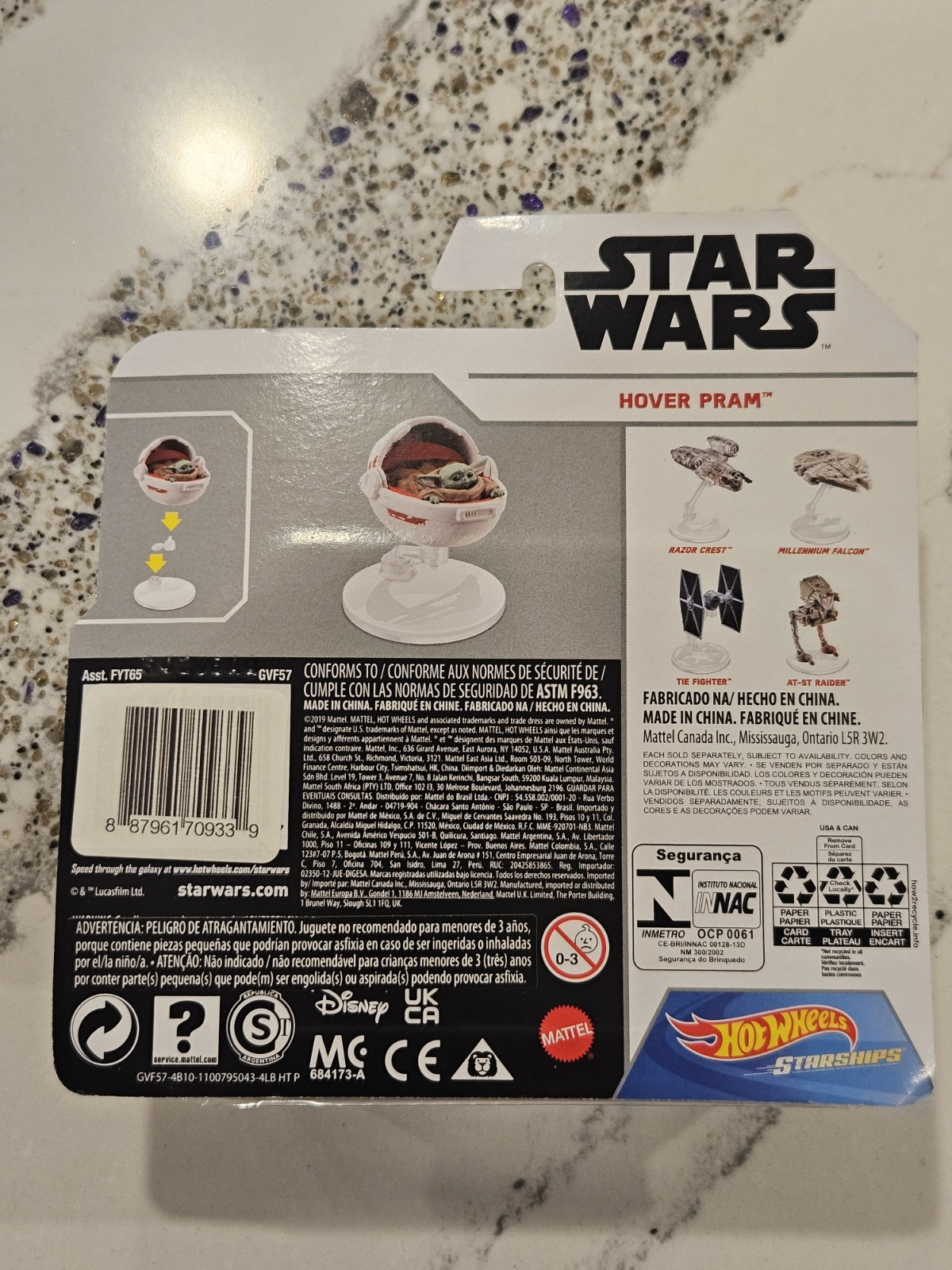 Hot Wheels Star Wars Starships Mandalorian Baby Yoda the Child Hover Pram