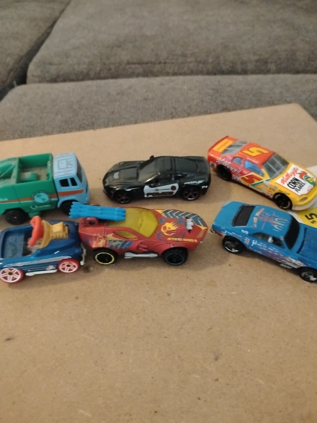 Hot wheels, Various Toy Cars Lot 6 Cars.
