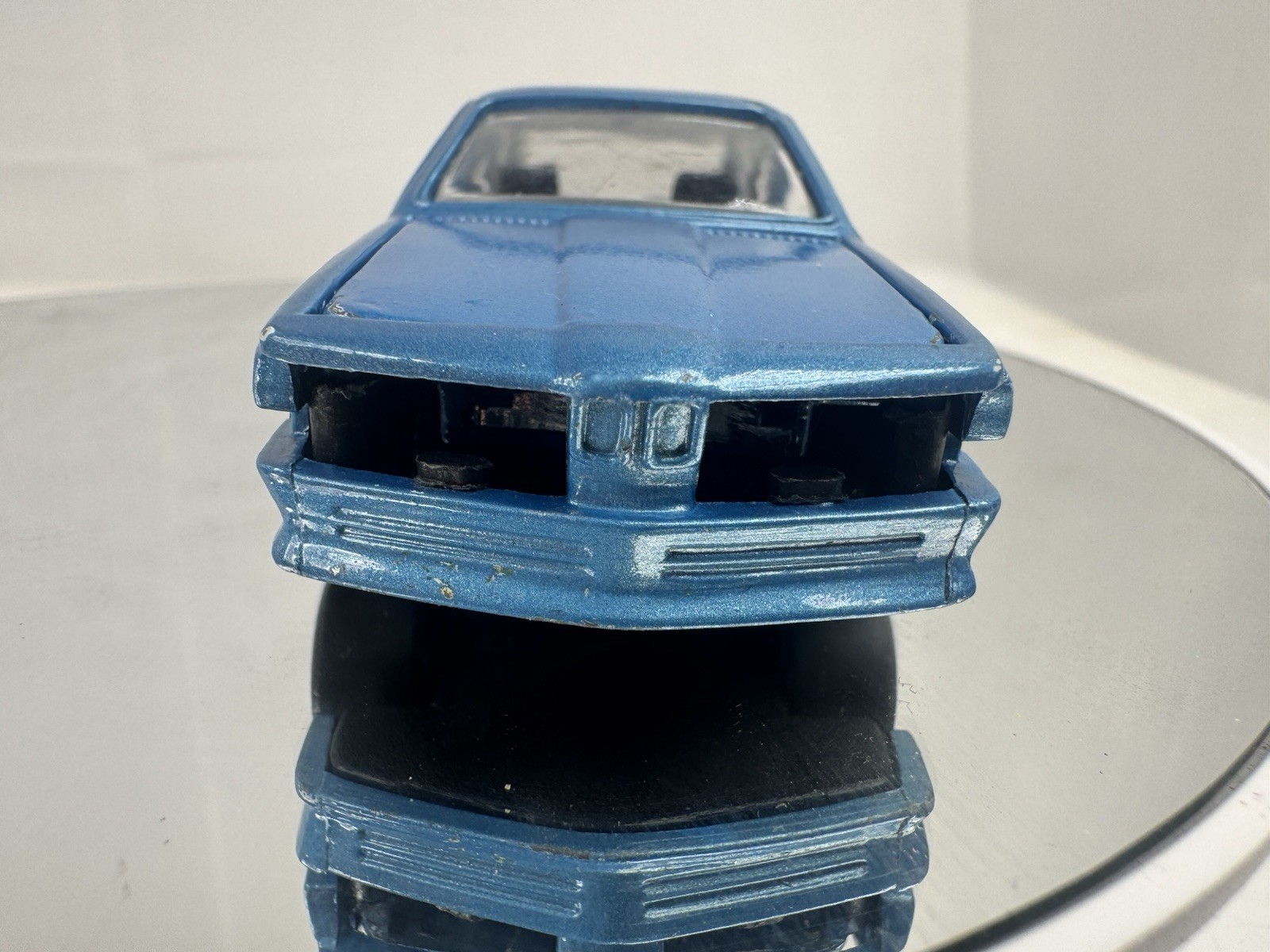 1/41 Scale BMW 635 CSi E24 (6-Series) Diecast Car (4.75″) Sunnyside Toys SS-907