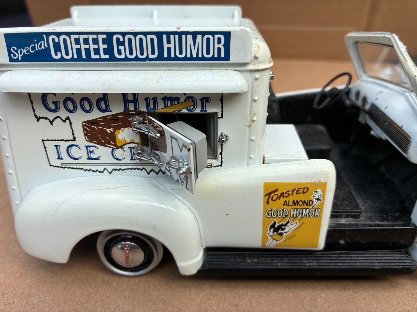 Danbury Mint 1953 Chevy Good Humor ice cream truck-missing parts