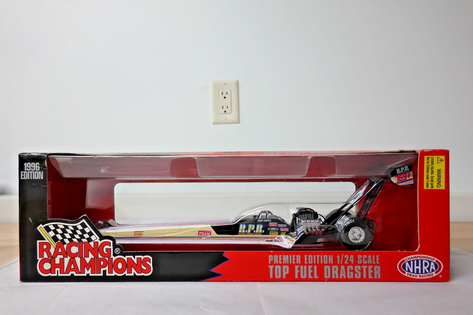 Racing Champions 09711 1996 R.P.R. Top Fuel dragster Premier Edition 1:24 Scale