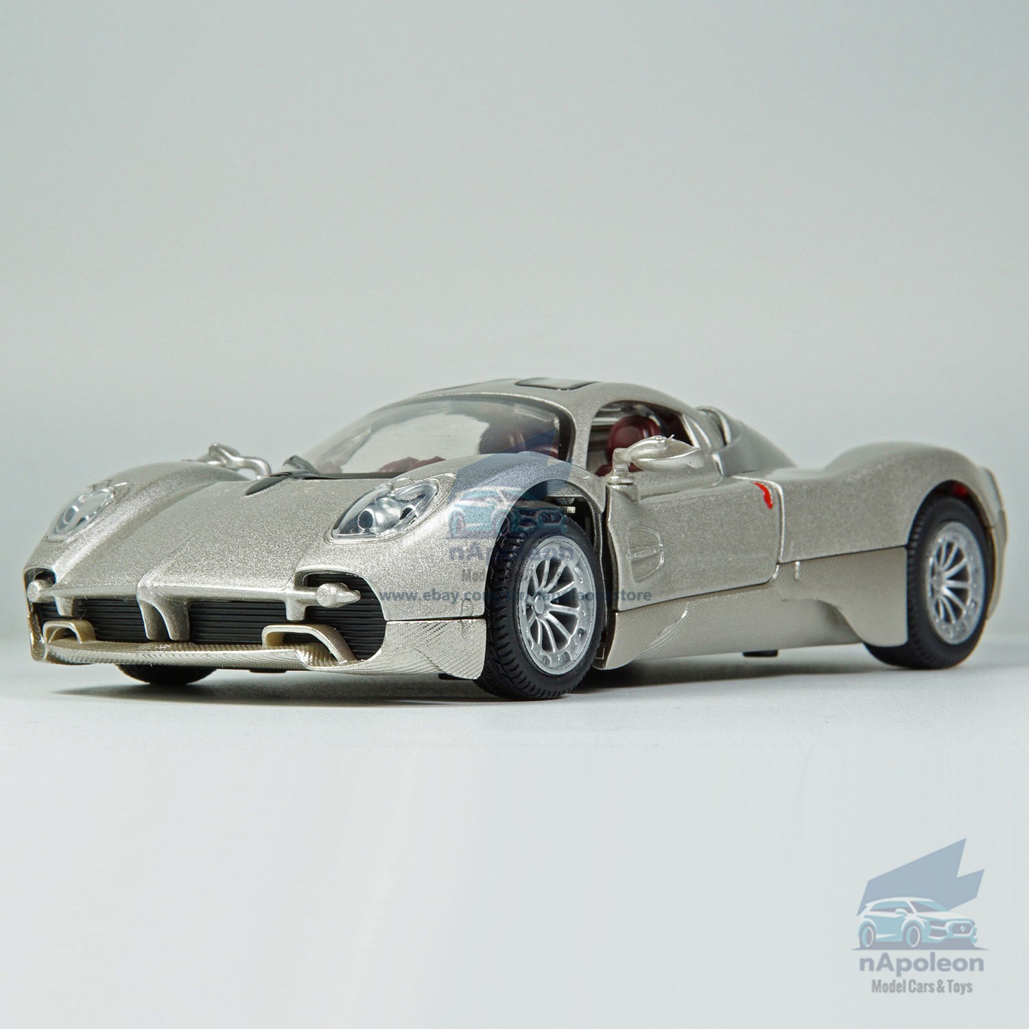 1:32 Pagani Utopia Model Car Diecast Toy Vehicle Collection Kids Gift Champagne