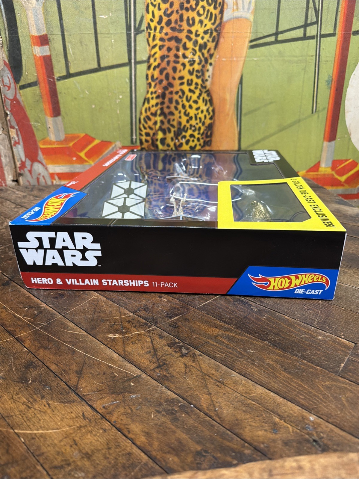 HOT WHEELS DIECAST DISNEY STAR WARS HERO & VILLAIN STARSHIPS 11 PACK FIGURE RARE