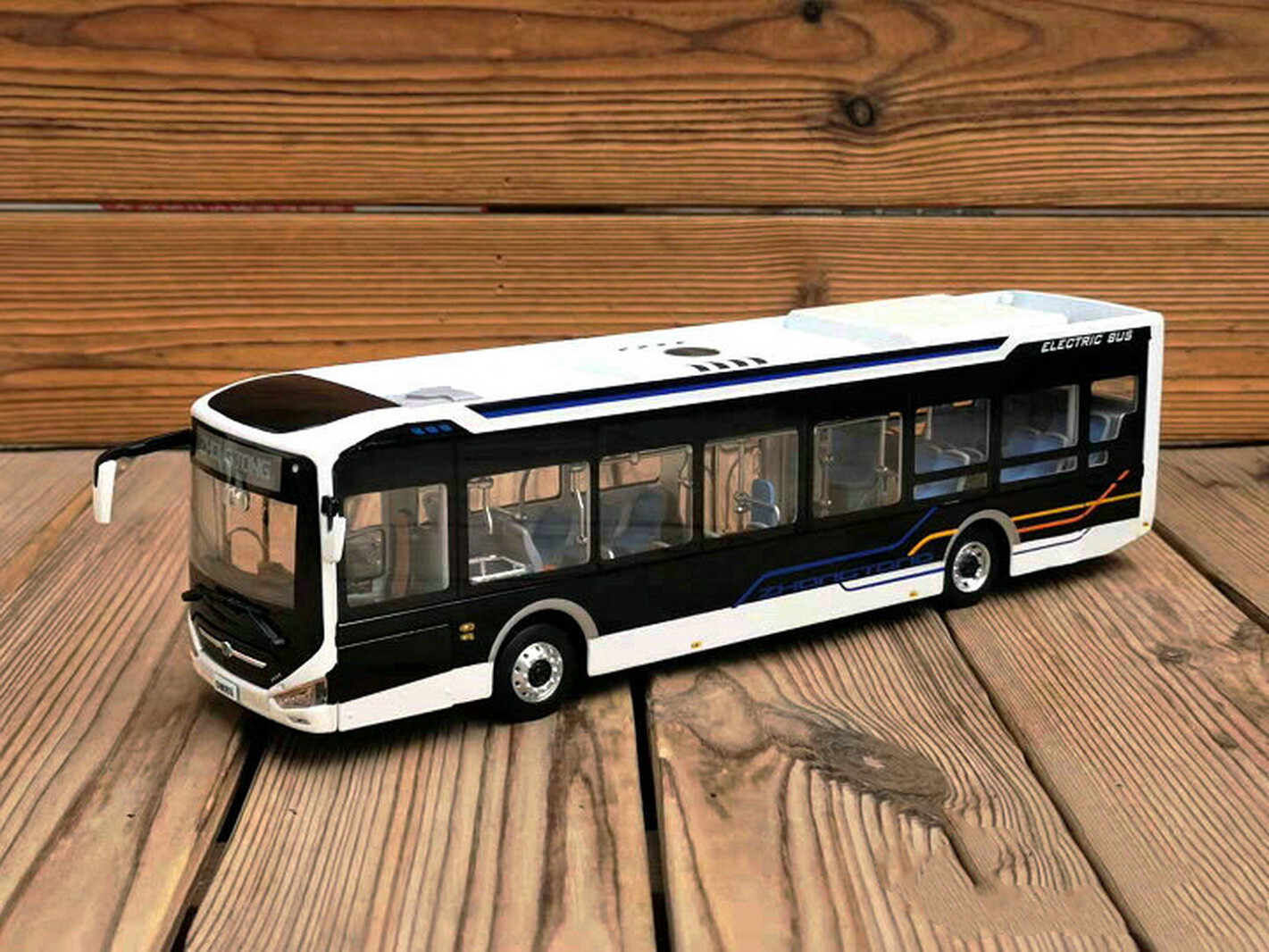 1/42 Scale Zhong Tong Bus LCK6126EVGRA1 Diecast Car Model Bus Toys Gifts NIB