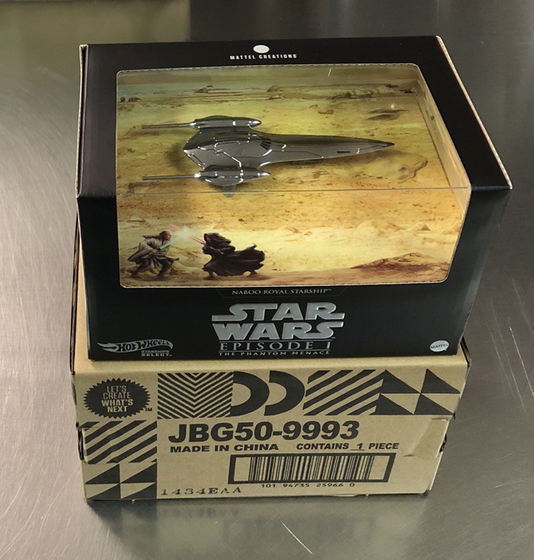 HOT WHEELS 2024 NABOO ROYAL SHARSHIP STAR WARS PHANTHOM MENACE SDCC MATTEL