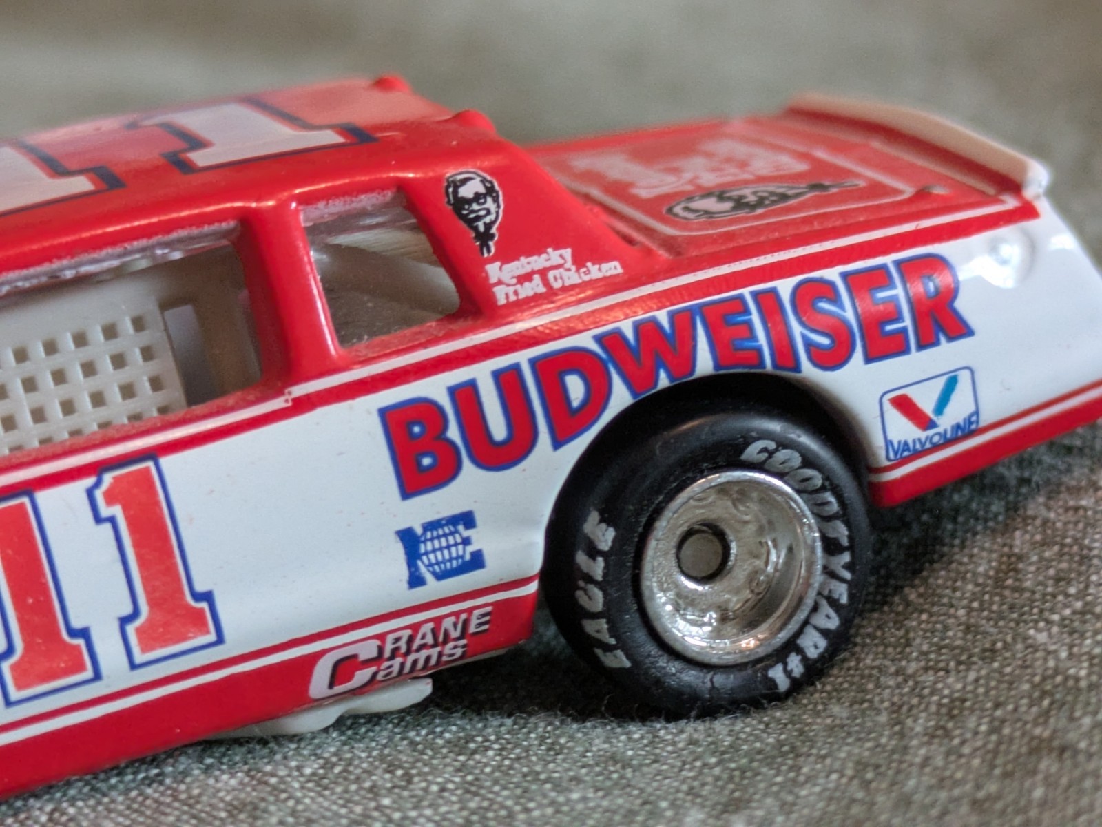 Darrell Waltrip #85 | Chevrolet Monte Carlo “Budweiser” 1985 Winston Cup 🏆 1/64