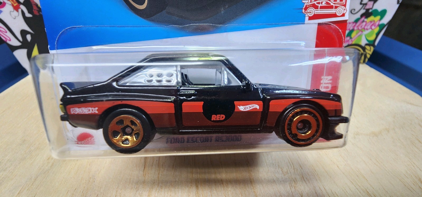 Hot Wheels 2023 Mercedes-Benz 300 SL Red Retro Racers 27/250 HKH02