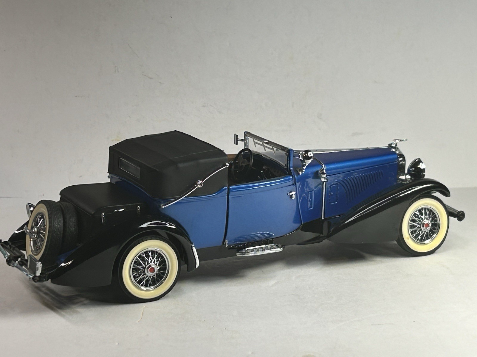 Franklin Mint 1933 Duesenberg J Victoria Blue 1:24 Die Cast B11RU77 (1991) READ