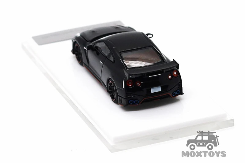 Motorhelix 1:64 R35 Special Edition 2022 Diecast Model Car