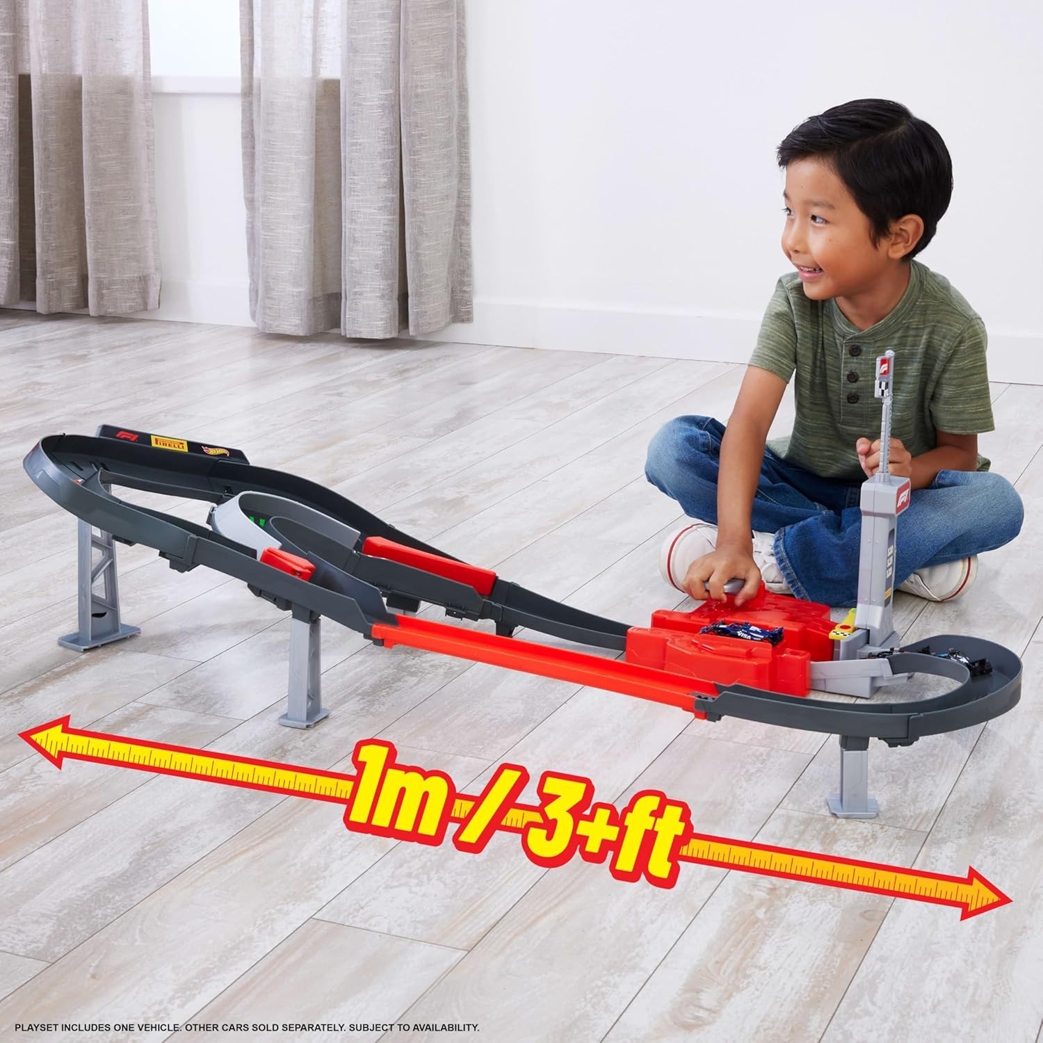 Hot Wheels Racing Formula 1 Sprint Race Circuit Track Set and cars