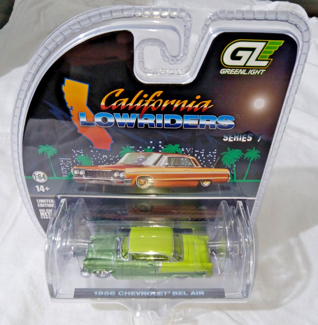 1:64 FACTORY LABEL ERROR CALIFORNIA LOWRIDERS 1955/56 CHEVROLET BEL AIR SEALED!!