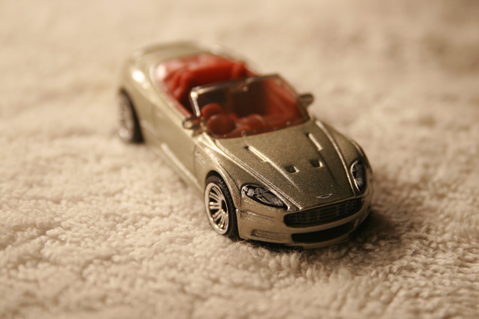 NEW MATCHBOX 💥 2011 SILVER METALLIC ASTON MARTIN DBS VOLANTE CONVERTIBLE 💥