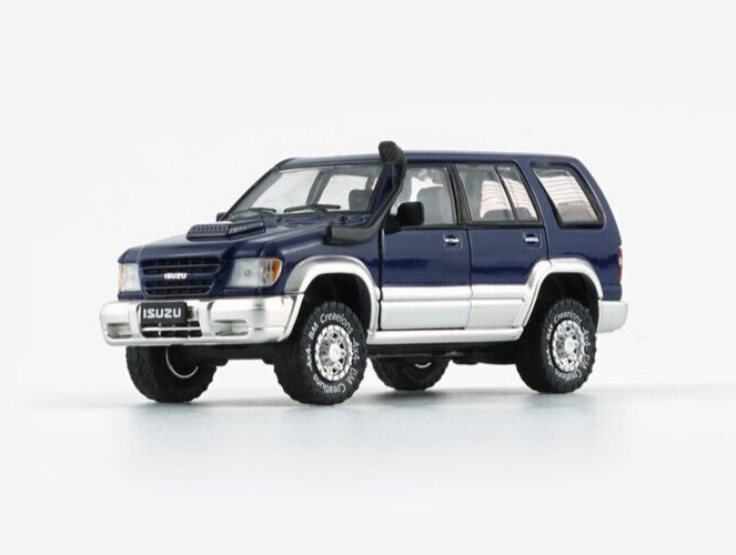 BM Creations 1998-2002 Isuzu Trooper / Big Horn Purple Blue LHD 1:64 Diecast Car