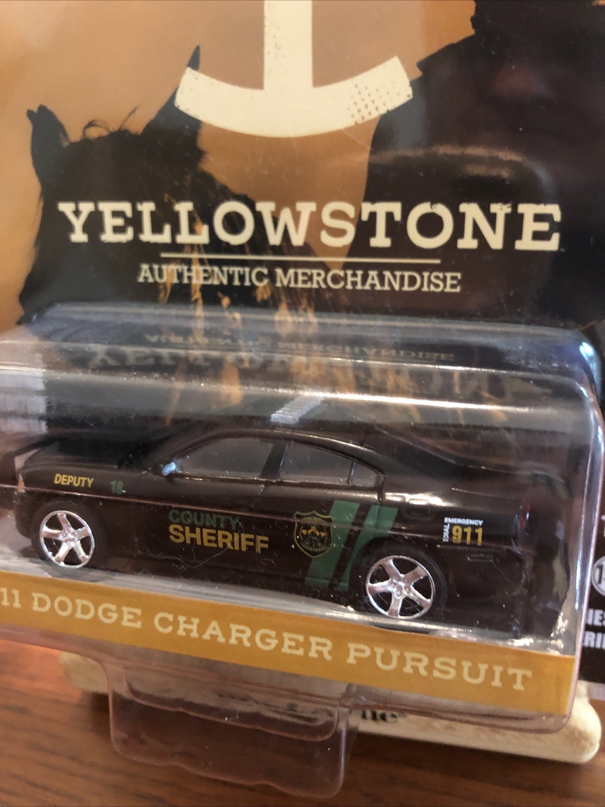Greenlight Hollywood Series 38 “Yellowstone” 2011 Dodge Charger Pursuit 44980-D