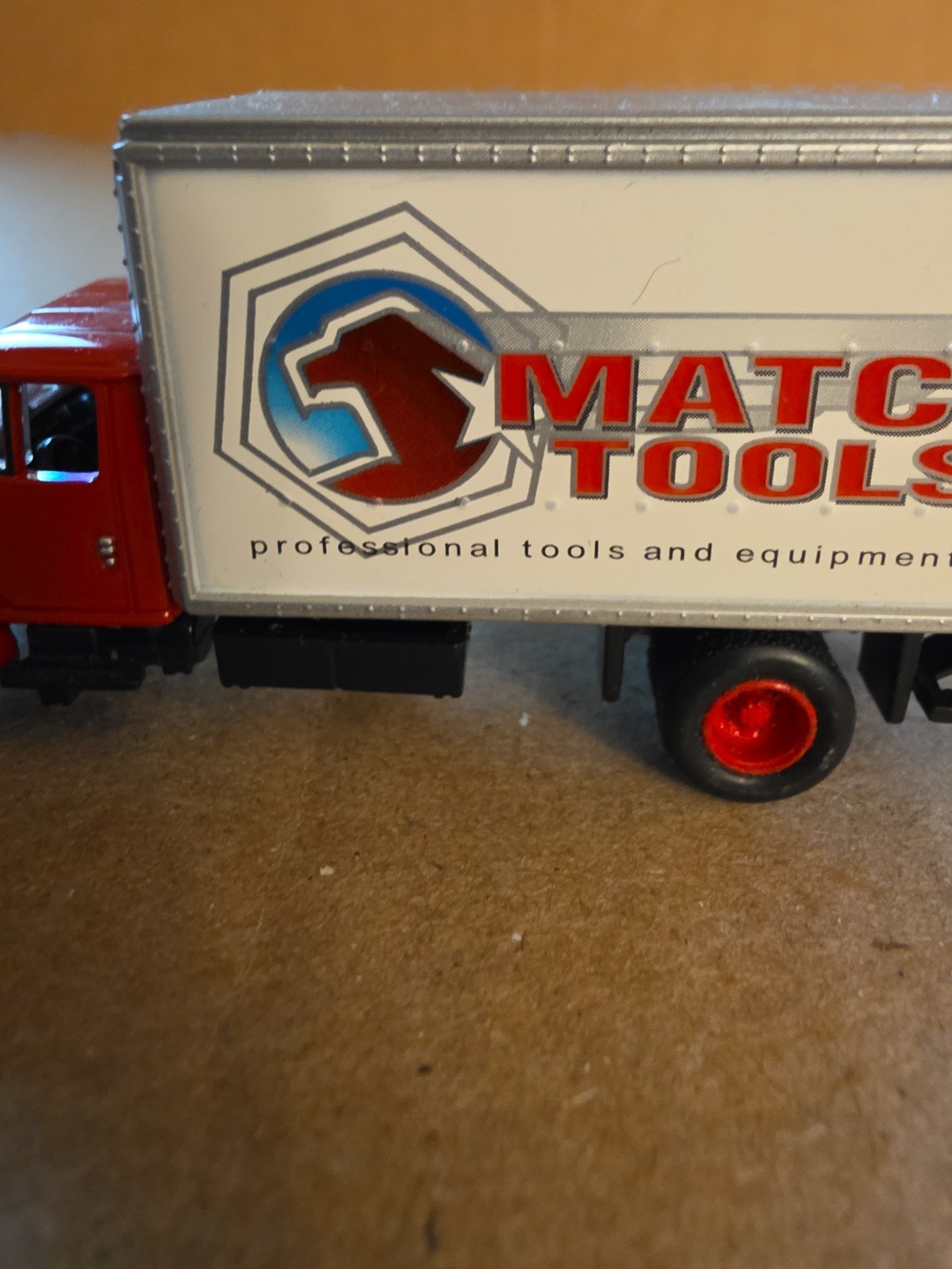 Vintage Johnny Lightning Matco Tools 1999 International Cargo Truck