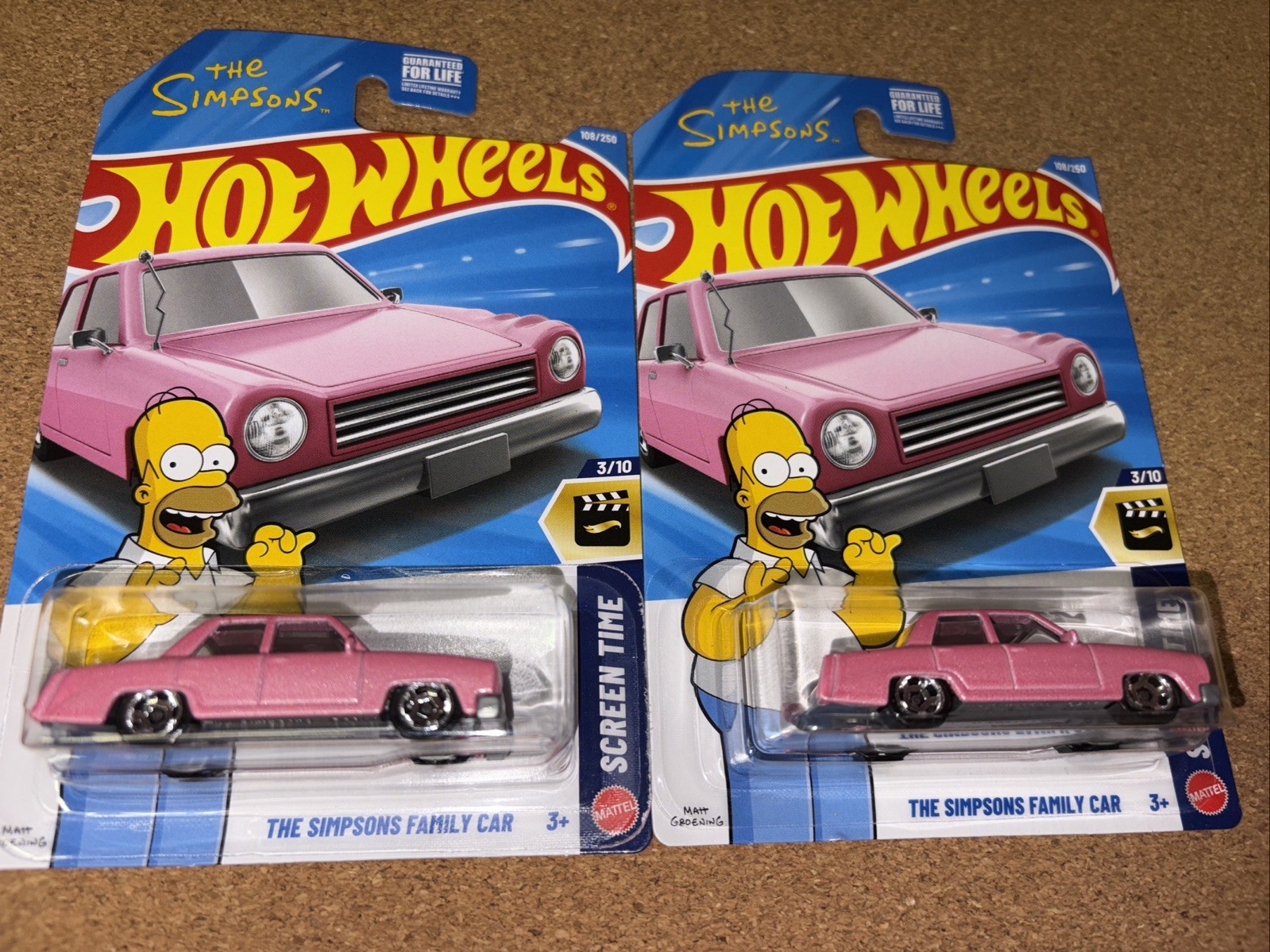 🔥2026 Hot Wheels~The Simpsons Family Car~pink~Lot Of 2~